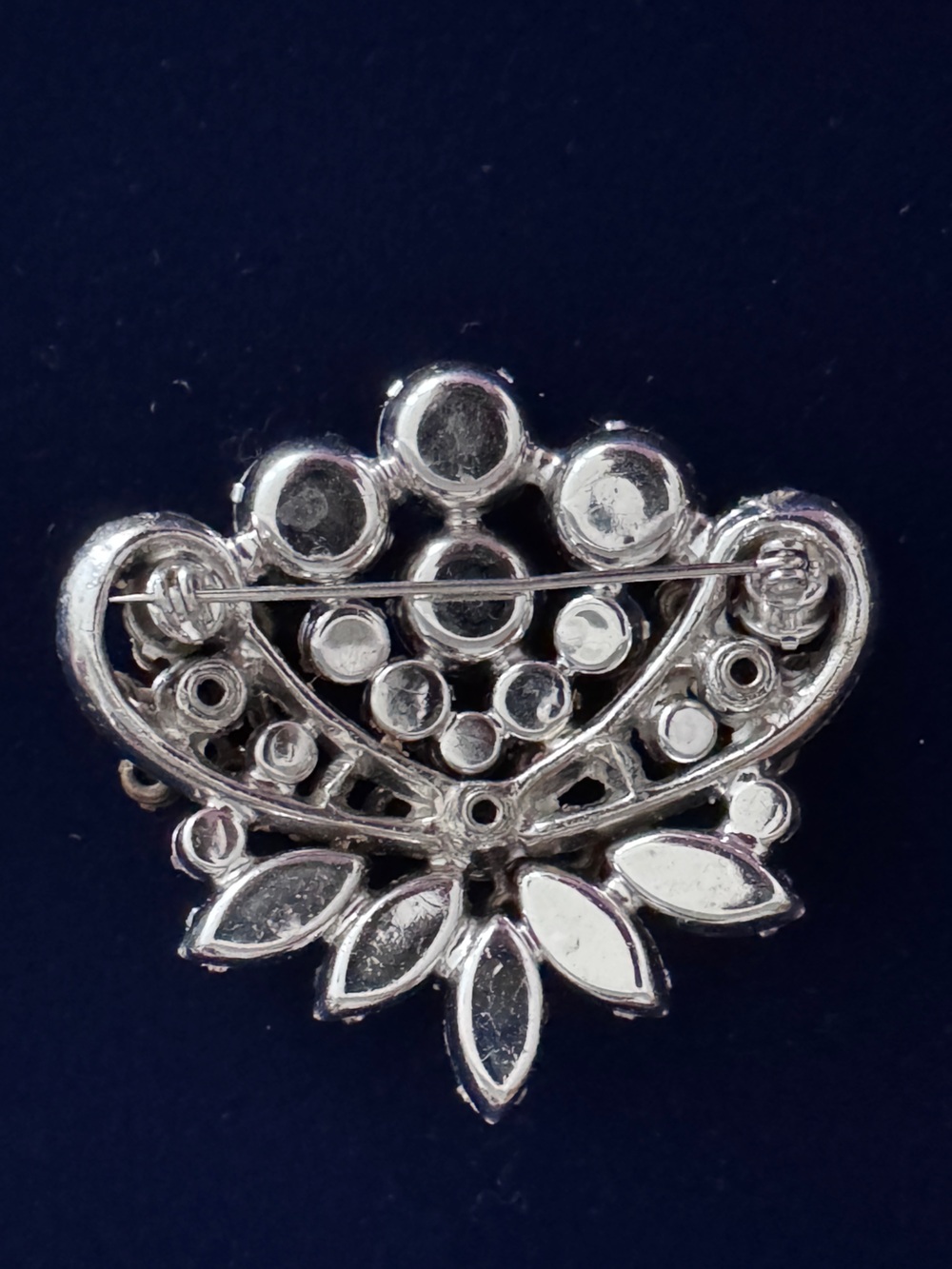Juliana brooch - Picture 2 of 3